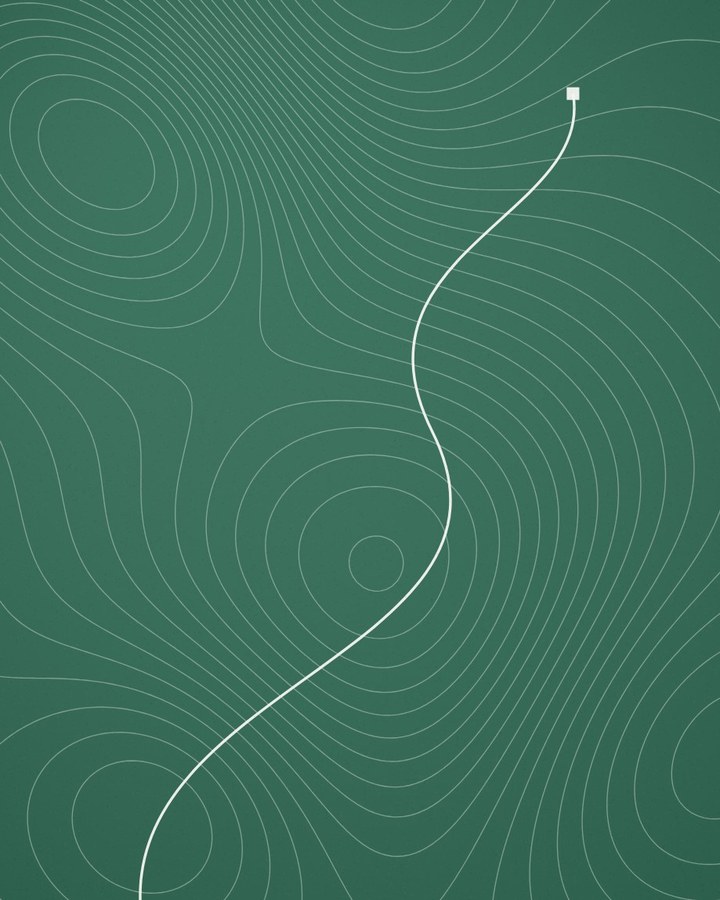 Green contour lines with one route drawn through them